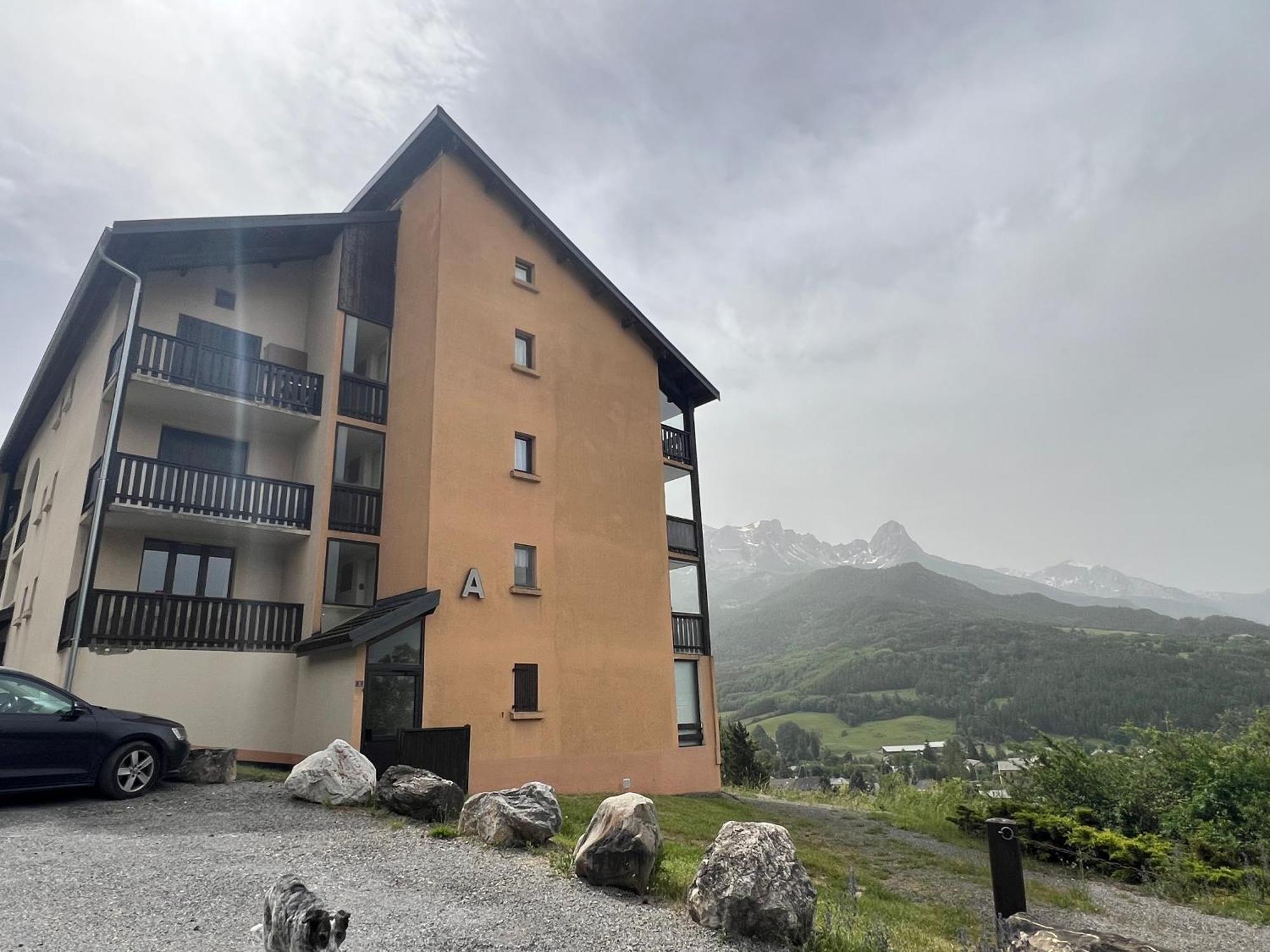 Terrasse Adroit T2 Barcelonnette - Wi-Fi Gratuit - 7 Couchages Apartman Kültér fotó